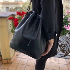 AUTHENTIC Louis Vuitton Black Epi Noe GM handbag